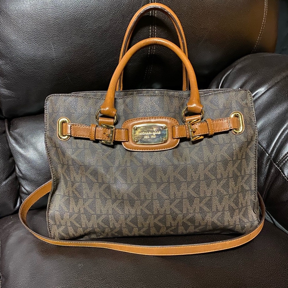 Michael kors purse